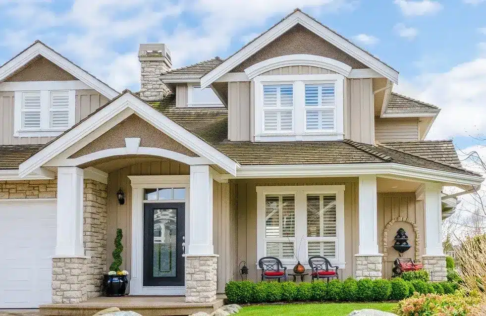 See What Your Home Exterior Needs Before Painting